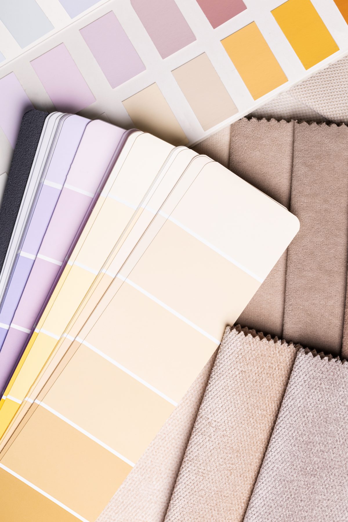 „Branding für Selbstständige – Moodboard mit Farbwelt und Logodesign"
